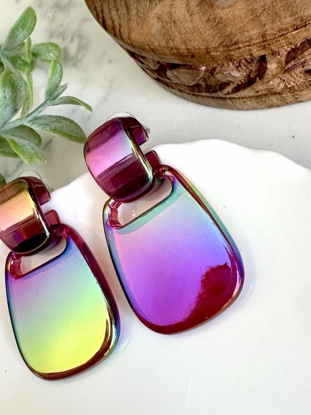 Magenta Iridescent Colorful Rainbow Earrings Acrylic Square Dangle Jewelry - Picture 5 of 7